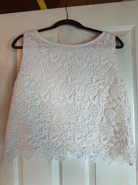 Banana Republic Lace Shell NWT